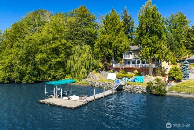 Property photo for 17902 Cove Lane, Mount Vernon