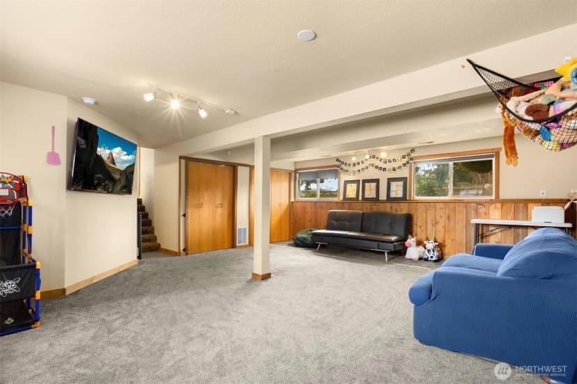 Property photo for 9434 Bridge Road Se, Yelm photo 29