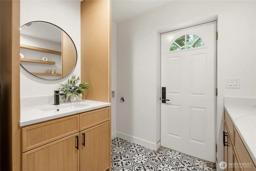 Property photo for 15709 76th Pl Ne, Kenmore photo 32