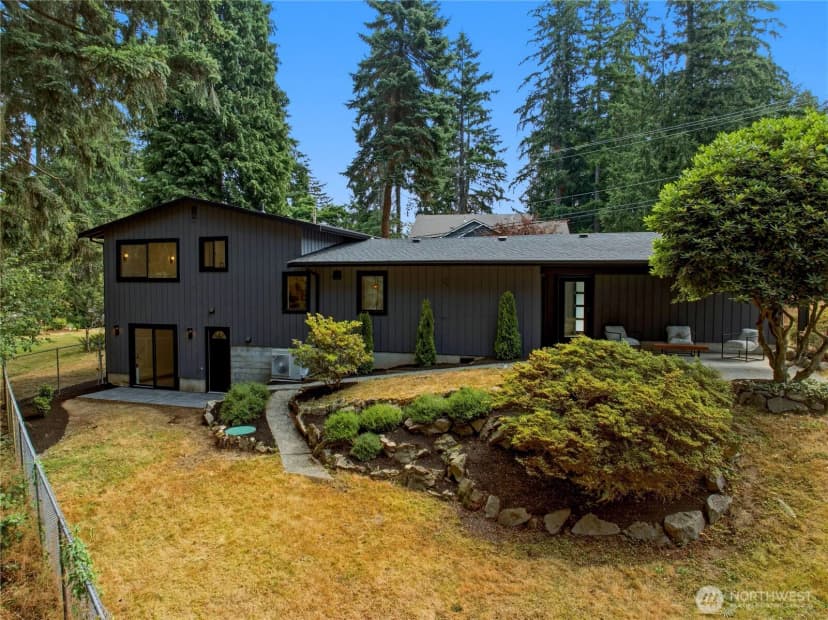 Property photo for 15709 76th Pl Ne, Kenmore photo 35