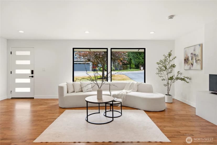 Property photo for 15709 76th Pl Ne, Kenmore photo 10