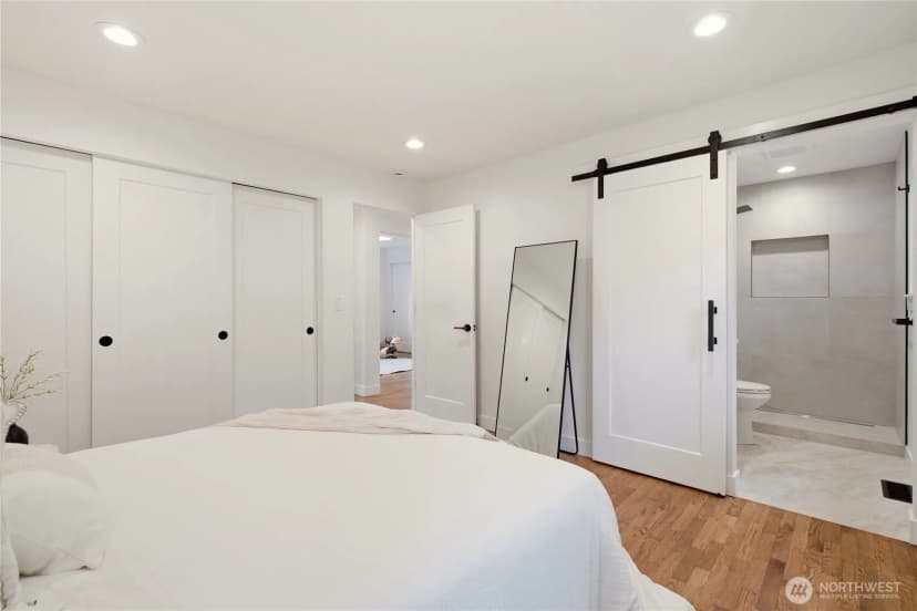 Property photo for 15709 76th Pl Ne, Kenmore photo 28
