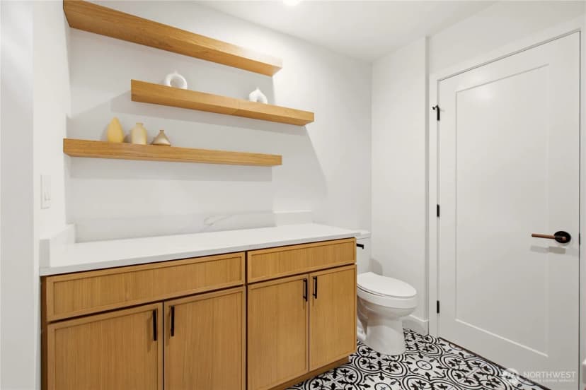 Property photo for 15709 76th Pl Ne, Kenmore photo 33