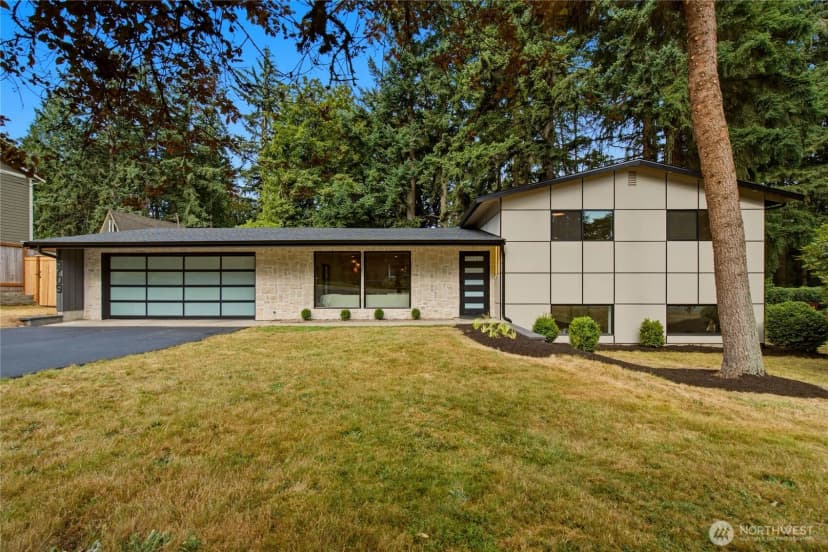 Property photo for 15709 76th Pl Ne, Kenmore photo 4