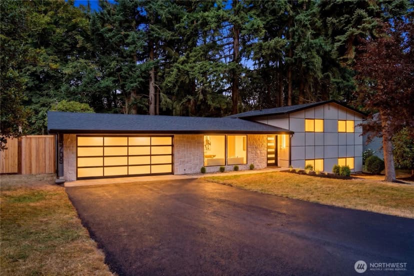 Property photo for 15709 76th Pl Ne, Kenmore