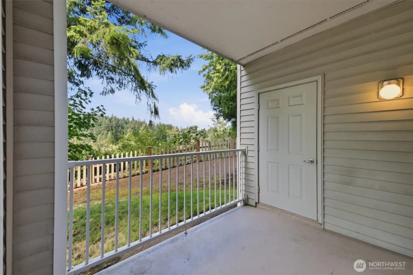 Property photo for 13301 Se 79th Place #c114, Newcastle photo 28