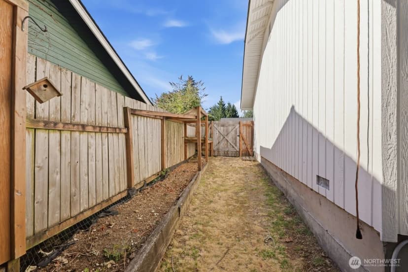 Property photo for 9925 Ne 204th Place, Bothell photo 33