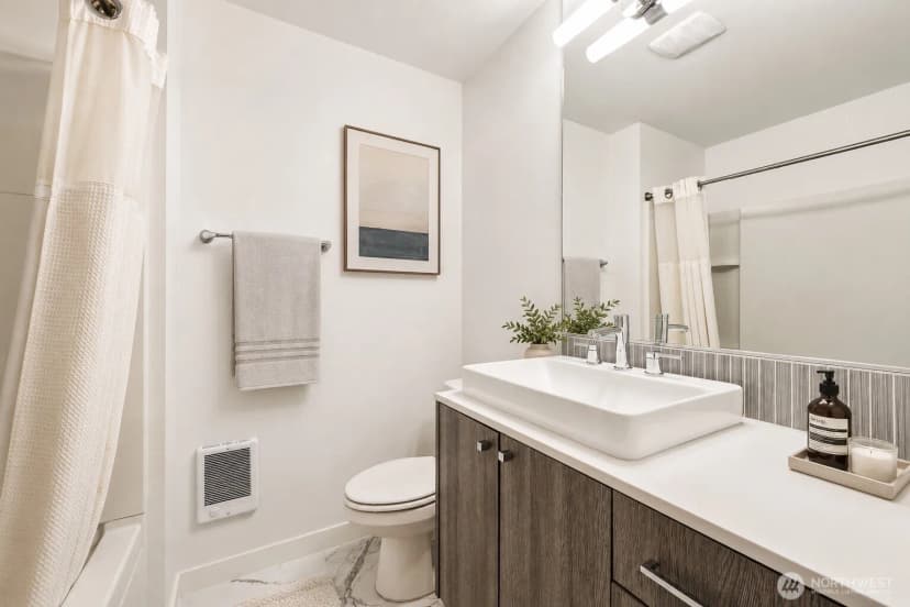 Property photo for 4767 35th Avenue S, Seattle photo 11