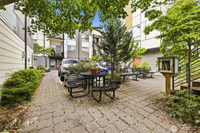 Property photo for 4767 35th Avenue S, Seattle photo 37