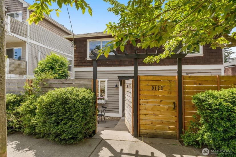 Property photo for 9121 23rd Avenue Ne, Seattle photo 19