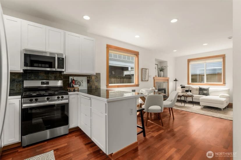 Property photo for 9121 23rd Avenue Ne, Seattle photo 5