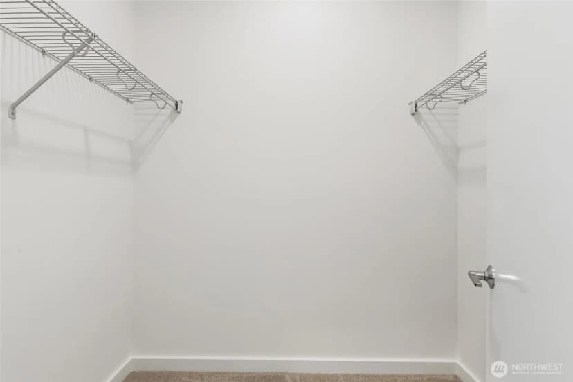 Property photo for 12524 15th Avenue Ne #b, Seattle photo 18