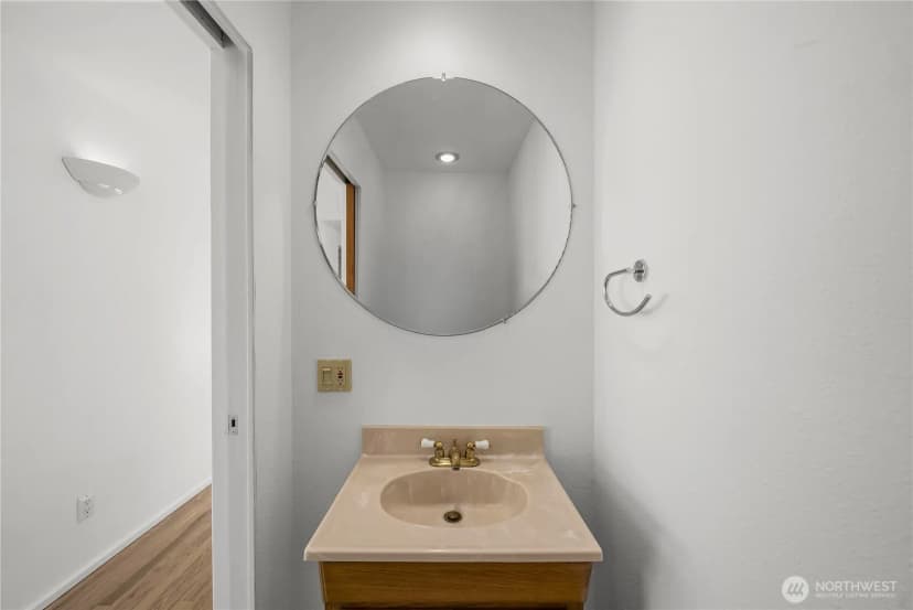 Property photo for 803 S 301st Place, Federal Way photo 17