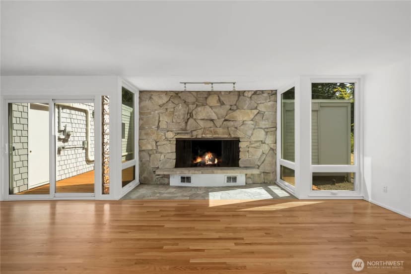 Property photo for 803 S 301st Place, Federal Way photo 14