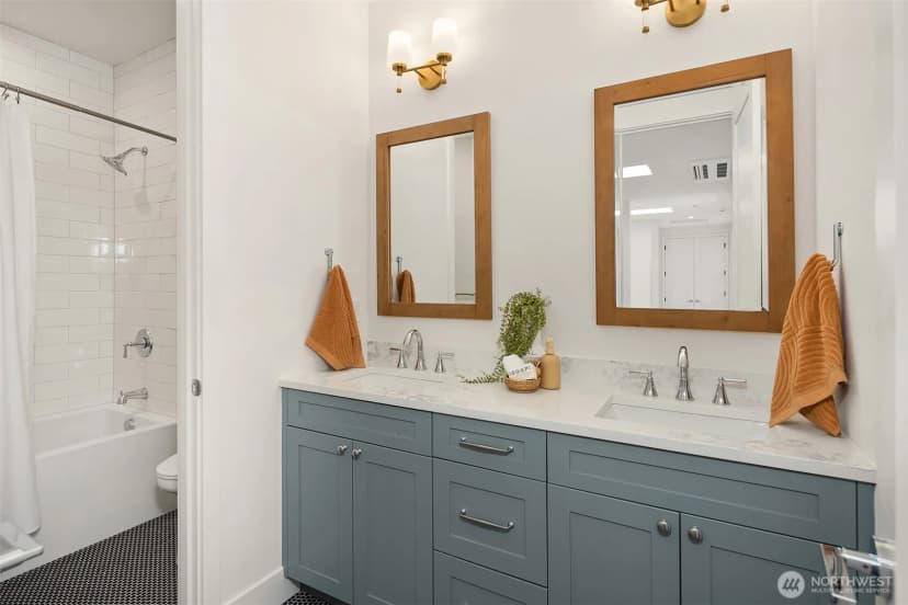 Property photo for 1632 167th Avenue Ne, Bellevue photo 28