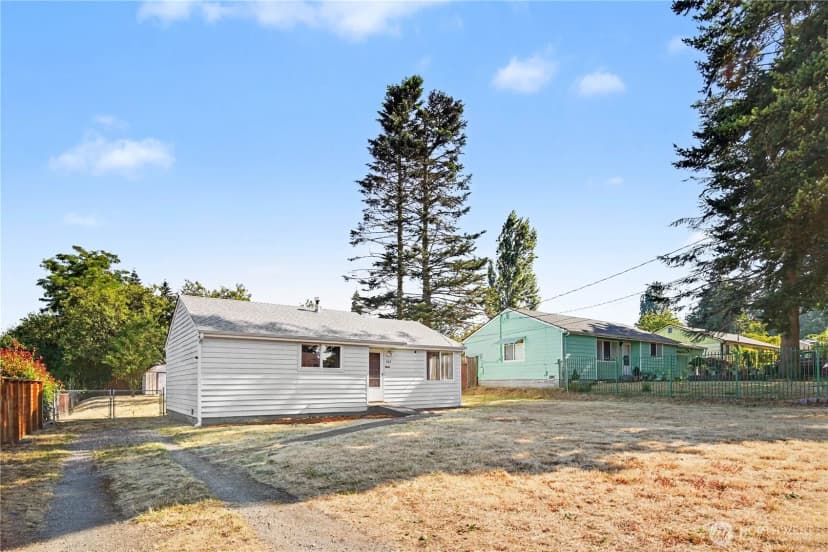 Property photo for 842 Sw 126th Street, Seattle