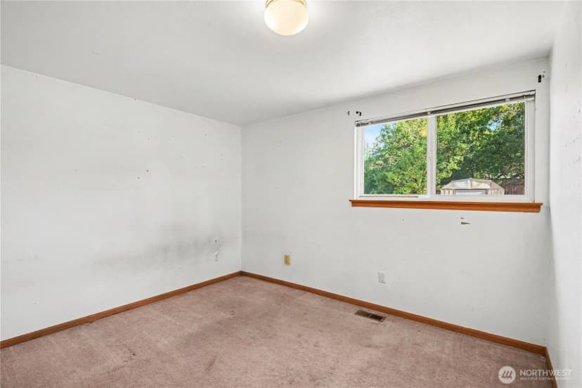 Property photo for 842 Sw 126th Street, Seattle photo 16