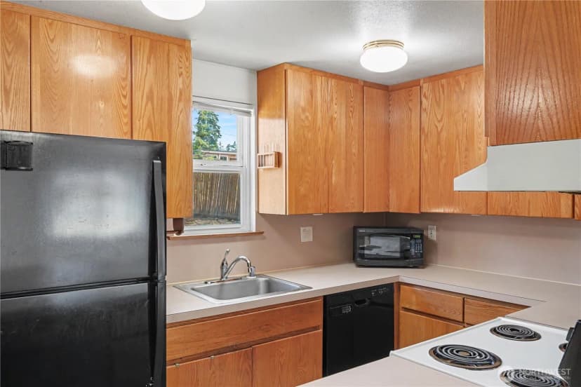 Property photo for 842 Sw 126th Street, Seattle photo 9
