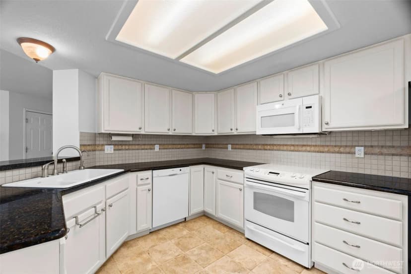 Property photo for 4506 Seville Drive Se, Lacey photo 13