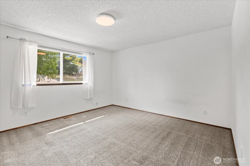 Property photo for 8115 145th Drive Se, Snohomish photo 18