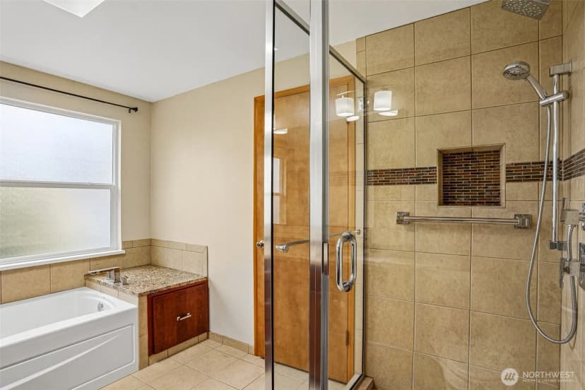 Property photo for 1027 Crestwood Lane, Fircrest photo 16