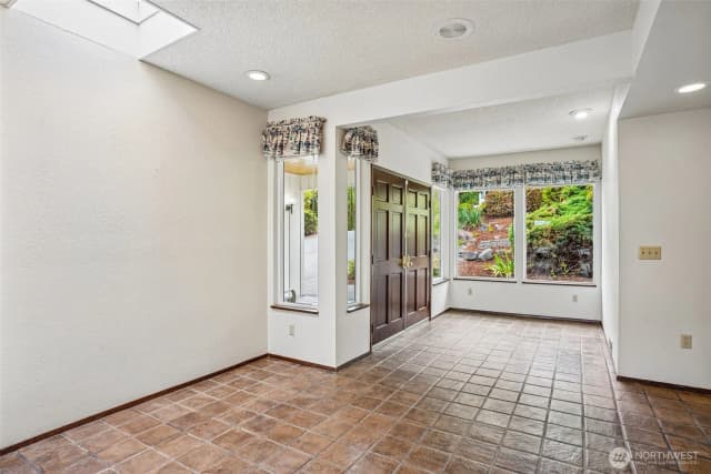 Property photo for 1027 Crestwood Lane, Fircrest photo 4