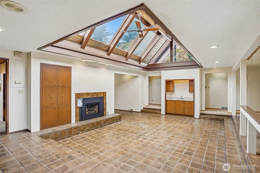 Property photo for 1027 Crestwood Lane, Fircrest photo 6