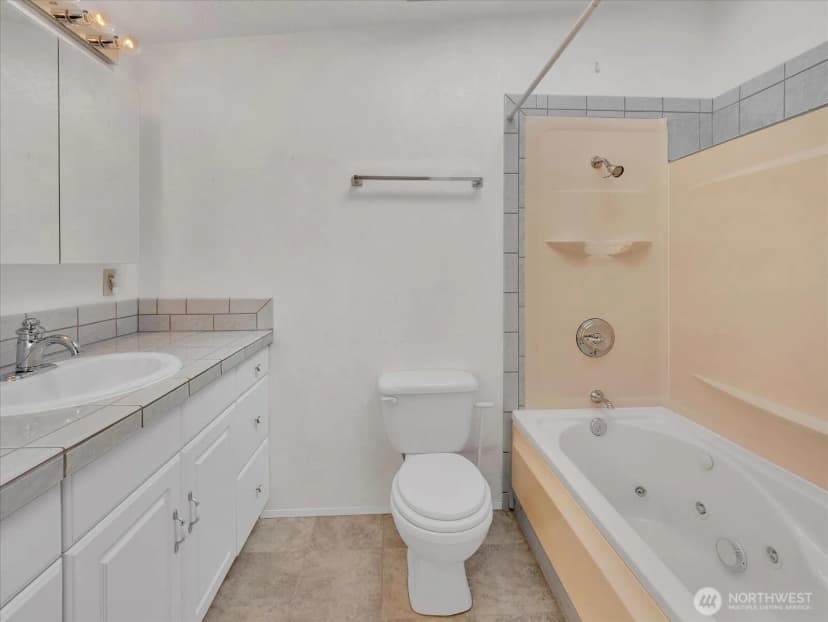 Property photo for 17235 119th Avenue Ne, Bothell photo 16