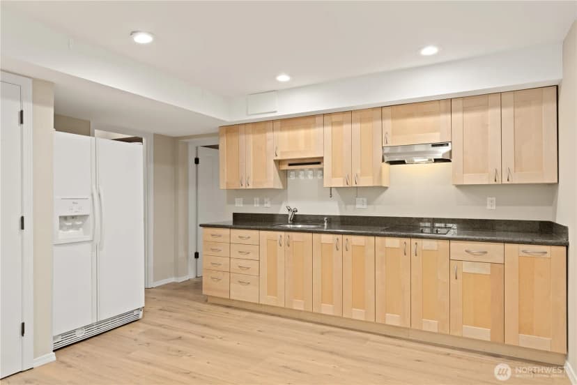 Property photo for 3500 Ne 162nd Street, Lake Forest Park photo 25