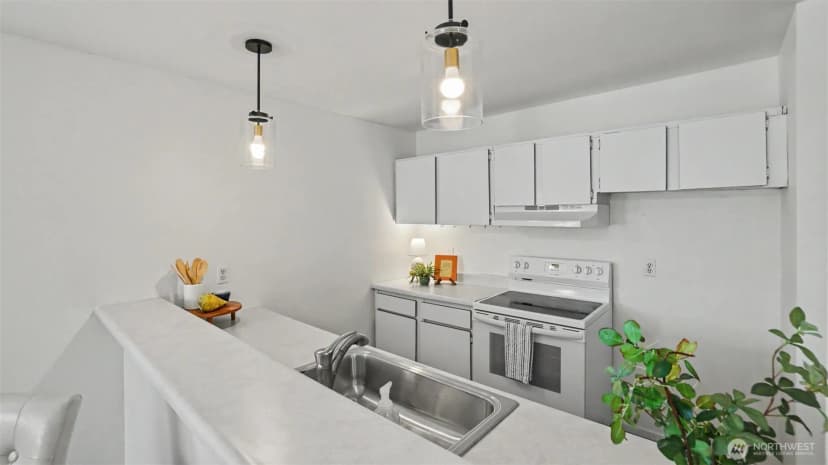 Property photo for 17431 Ambaum Boulevard S #d2, Burien photo 12