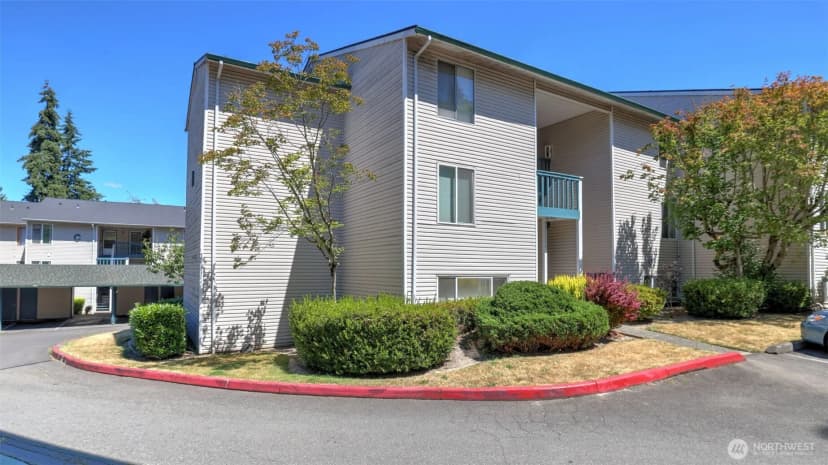 Property photo for 17431 Ambaum Boulevard S #d2, Burien photo 17