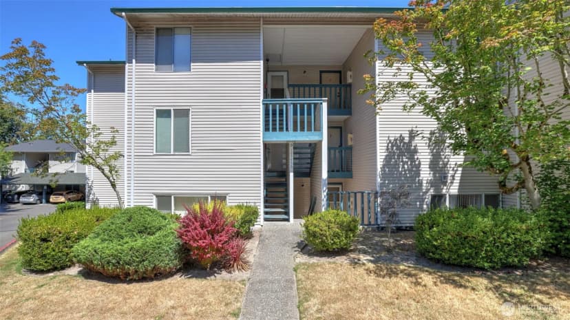 Property photo for 17431 Ambaum Boulevard S #d2, Burien