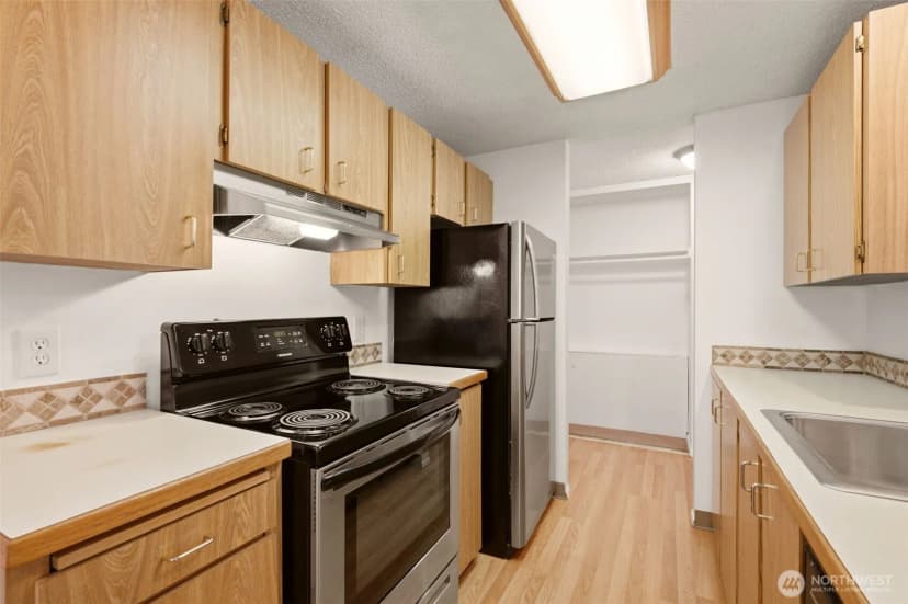 Property photo for 4601 Grandview Drive W #r317, University Place photo 9