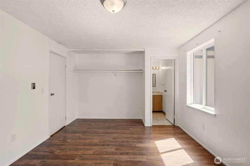 Property photo for 4601 Grandview Drive W #r317, University Place photo 12