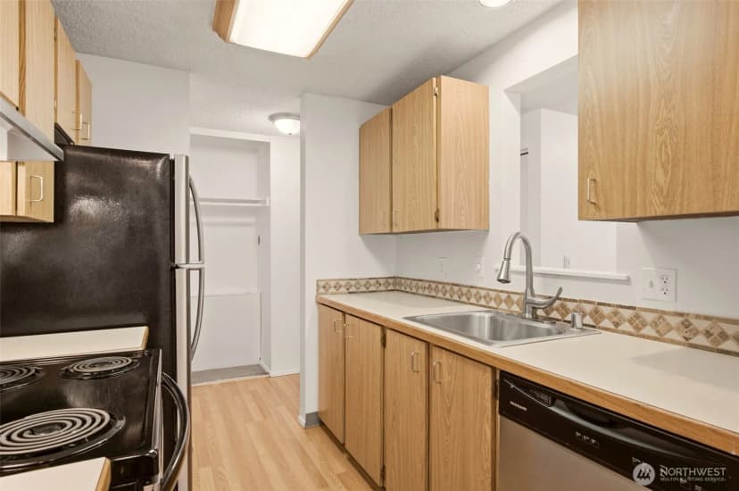 Property photo for 4601 Grandview Drive W #r317, University Place photo 10