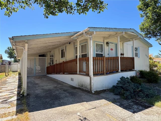 Property photo for 163 Blue Heron Drive, Longview photo 2