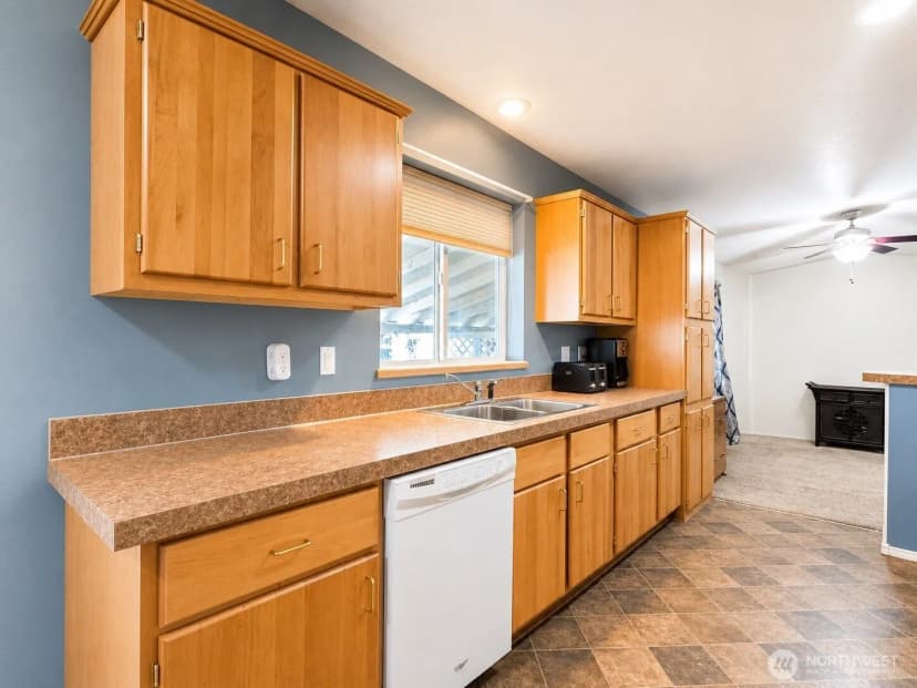 Property photo for 163 Blue Heron Drive, Longview photo 10