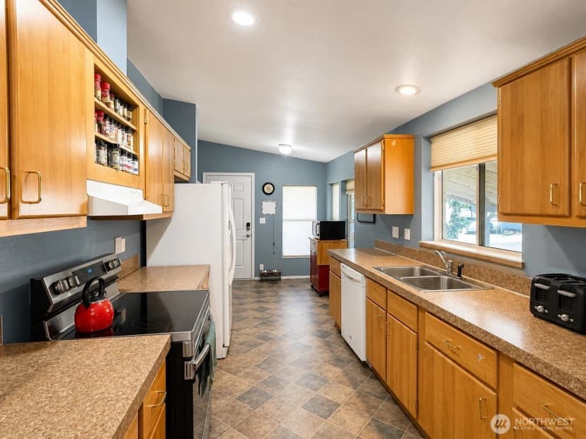 Property photo for 163 Blue Heron Drive, Longview photo 9