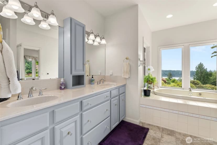 Property photo for 30 Se Dawnview Crest, Shelton photo 22