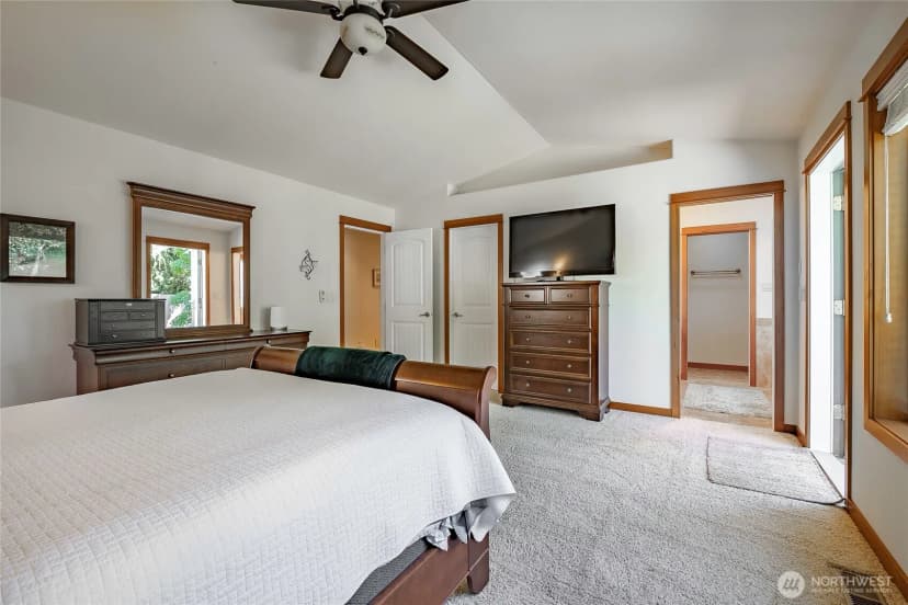Property photo for 8255 Snohomish Road, Blaine photo 19