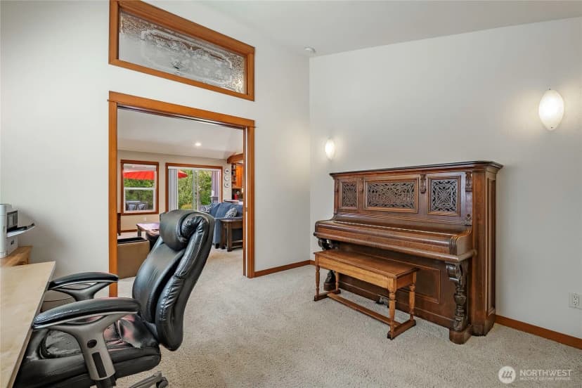Property photo for 8255 Snohomish Road, Blaine photo 17