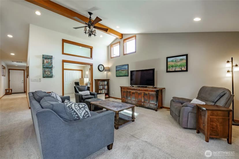 Property photo for 8255 Snohomish Road, Blaine photo 15