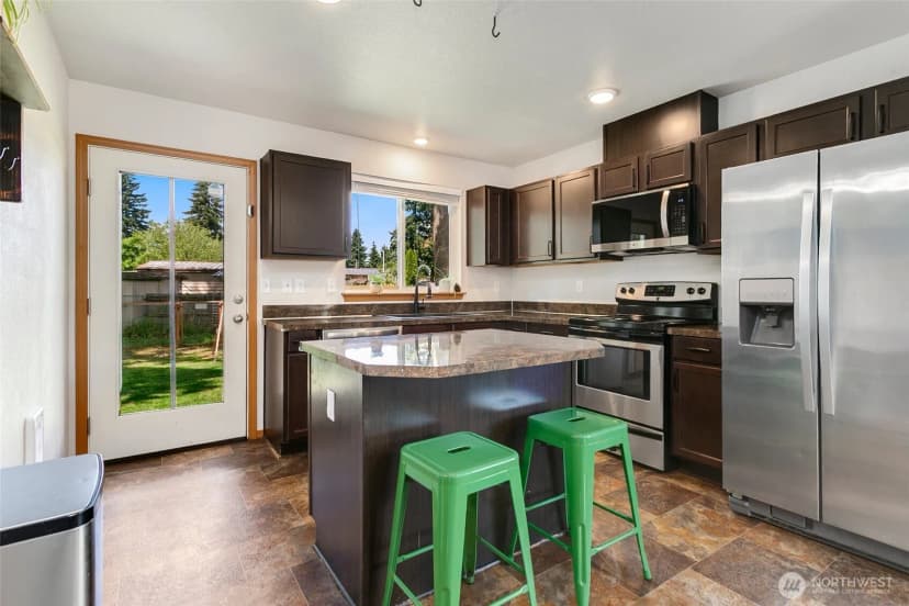 Property photo for 22207 126th Street E, Bonney Lake photo 6