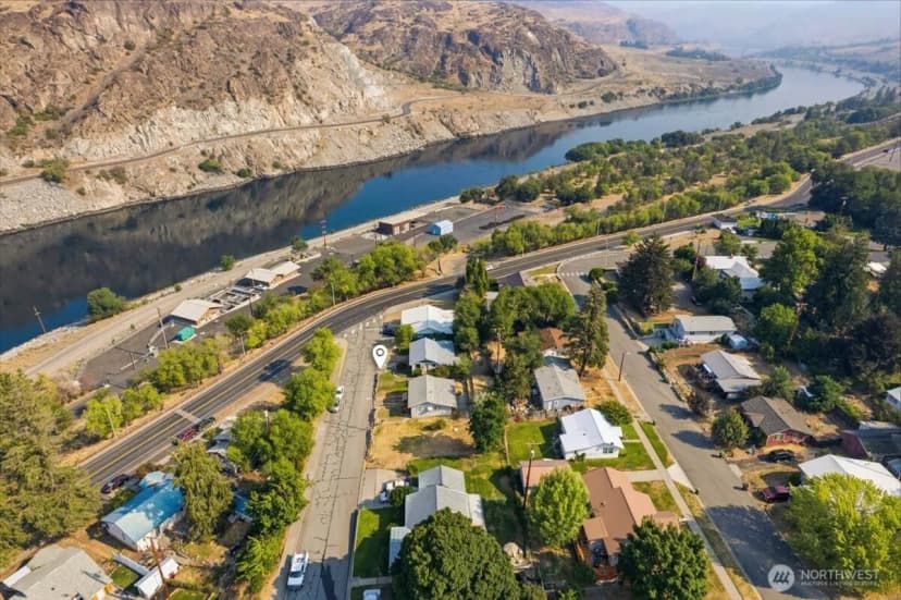 Property photo for 807 Birch Street, Coulee Dam photo 23