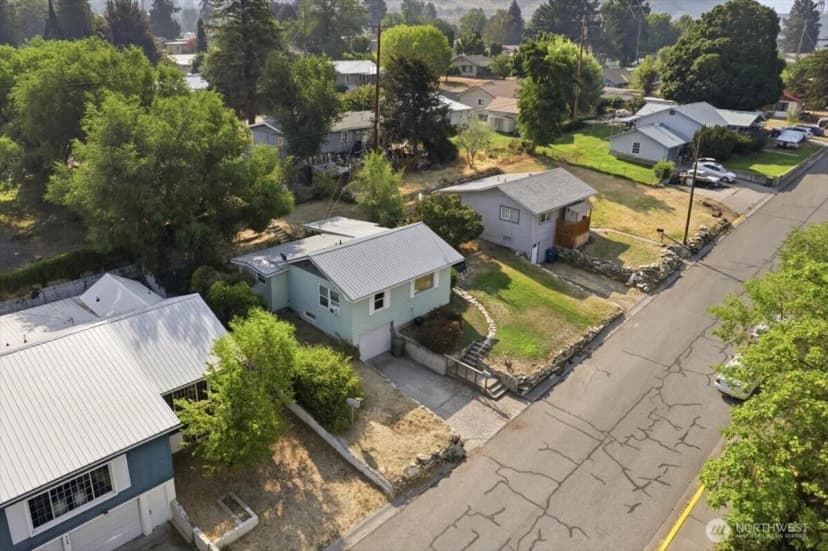 Property photo for 807 Birch Street, Coulee Dam photo 24