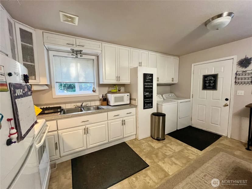 Property photo for 332 Rhododendron Drive, Sequim photo 26