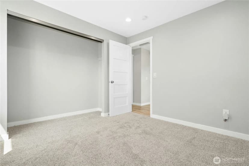 Property photo for 11220 Se 267th Place, Kent photo 10