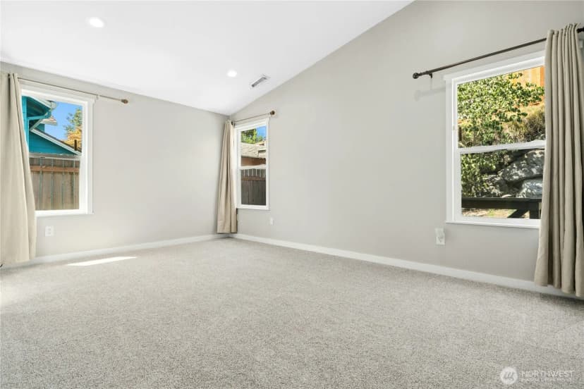 Property photo for 11220 Se 267th Place, Kent photo 12