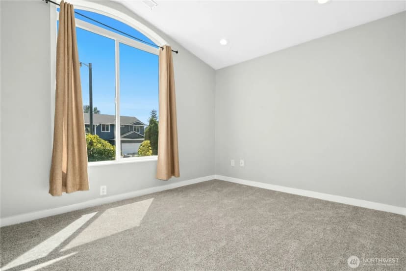Property photo for 11220 Se 267th Place, Kent photo 19
