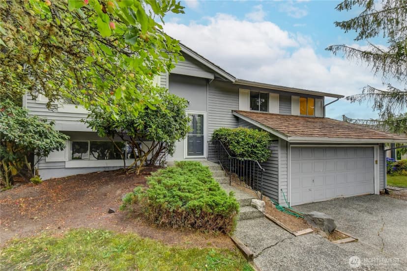 Property photo for 17415 159th Avenue Se, Renton photo 4